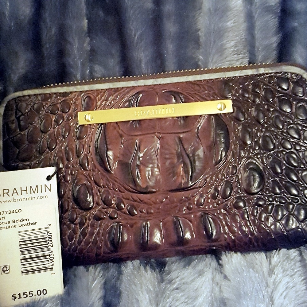 BRAHMIN SURI WALLET in Cocoa Belden color.